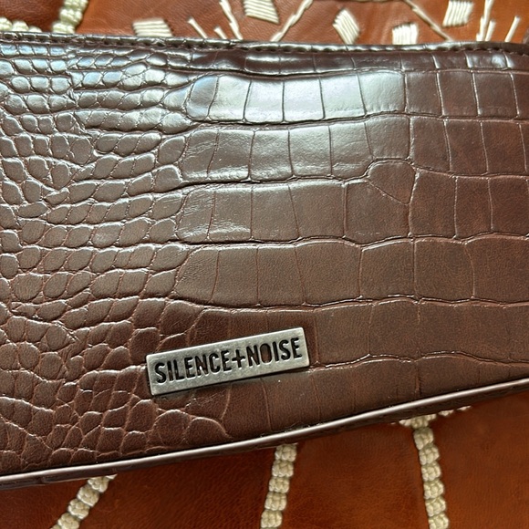 Urban Outfitters☠️ | silence + noise Asymmetrical Shoulder Bag in Brown Croc - Picture 4 of 7